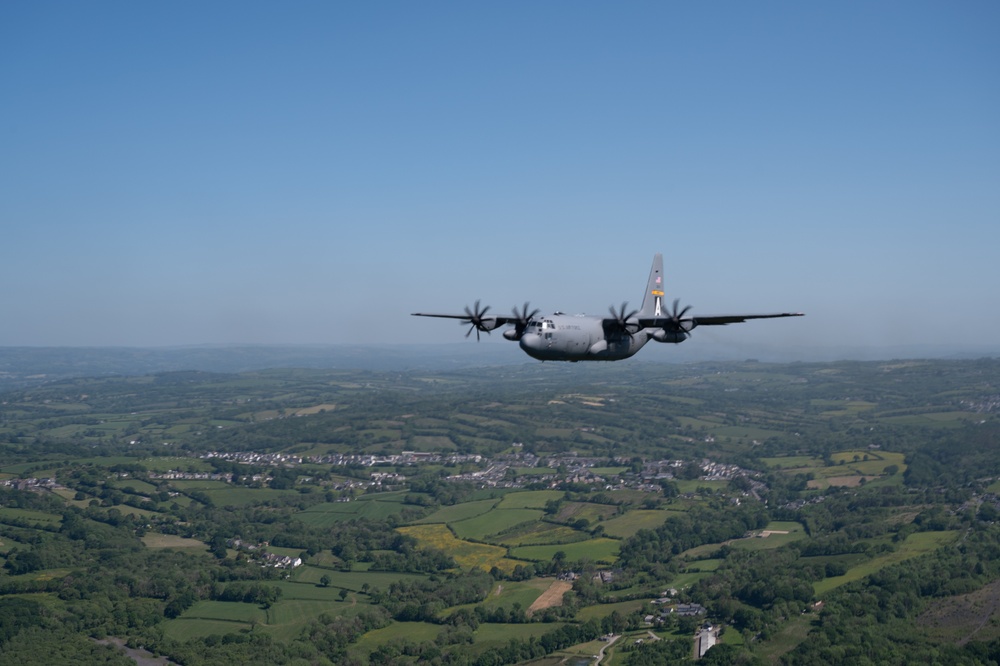 94th Airlift Wing sharpens readiness over unfamiliar, congested airspace