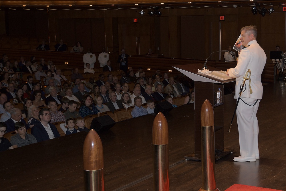 Capt. Robert Betts Assumes Command of NAWCTSD, Capt. Jerin “Tim” James Retires