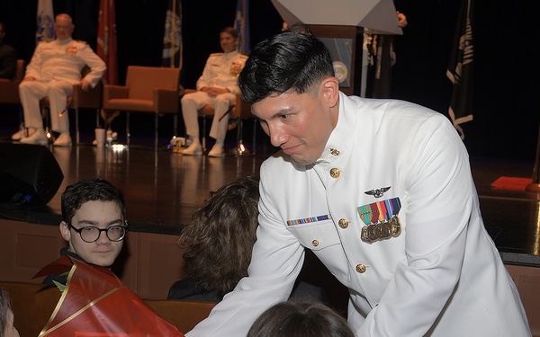Capt. Robert Betts Assumes Command of NAWCTSD, Capt. Jerin “Tim” James Retires