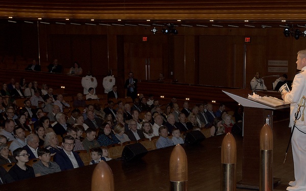 Capt. Robert Betts Assumes Command of NAWCTSD, Capt. Jerin “Tim” James Retires