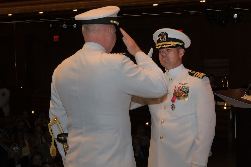 Capt. Robert Betts Assumes Command of NAWCTSD, Capt. Jerin “Tim” James Retires