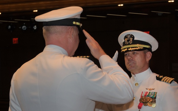 Capt. Robert Betts Assumes Command of NAWCTSD, Capt. Jerin “Tim” James Retires