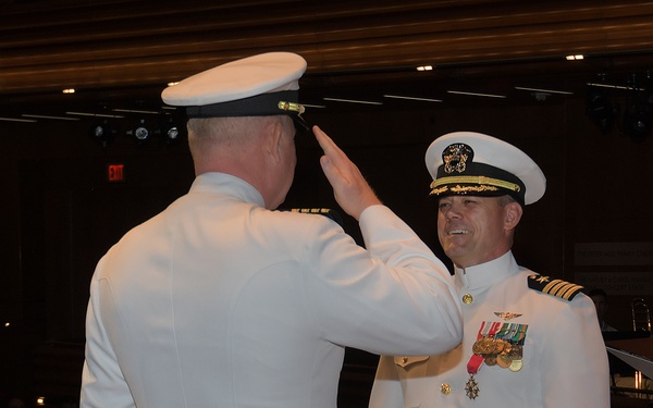 Capt. Robert Betts Assumes Command of NAWCTSD, Capt. Jerin “Tim” James Retires