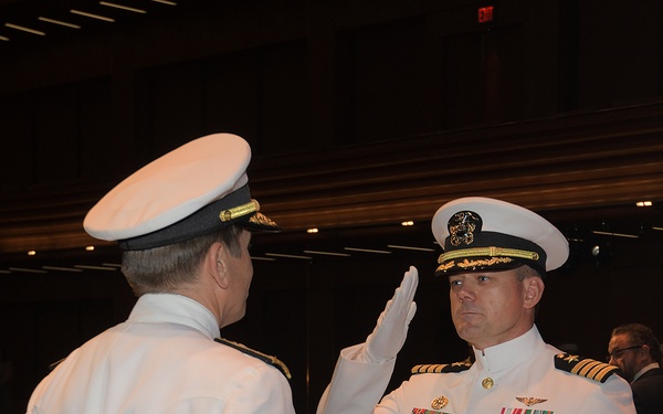 Capt. Robert Betts Assumes Command of NAWCTSD, Capt. Jerin “Tim” James Retires