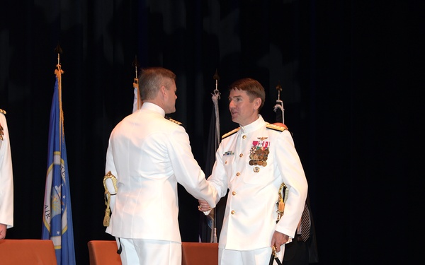 Capt. Robert Betts Assumes Command of NAWCTSD, Capt. Jerin “Tim” James Retires