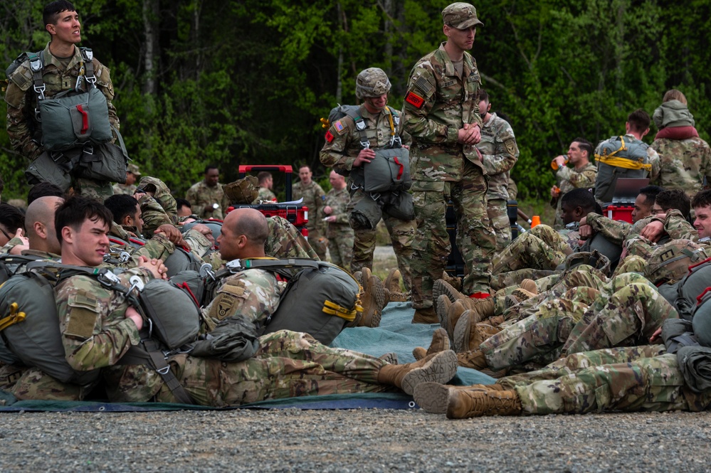 For the Fallen 77: U.S. Army conducts jumps in honor of fellow paratroopers