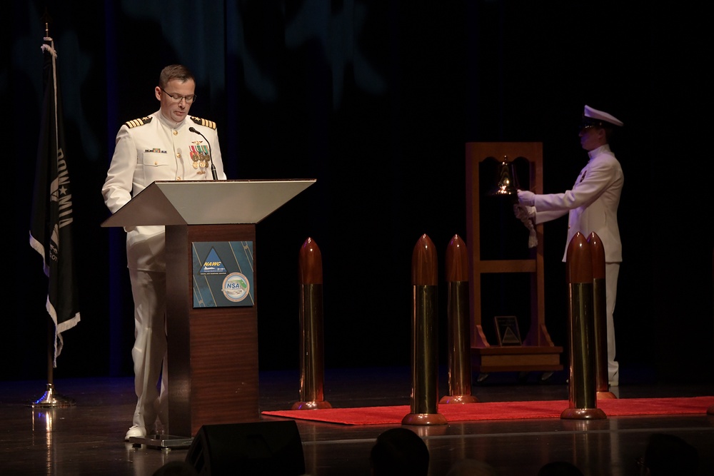 Capt. Robert Betts Assumes Command of NAWCTSD, Capt. Jerin “Tim” James Retires