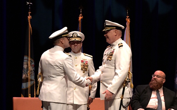 Capt. Robert Betts Assumes Command of NAWCTSD, Capt. Jerin “Tim” James Retires