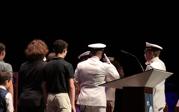 Capt. Robert Betts Assumes Command of NAWCTSD, Capt. Jerin “Tim” James Retires