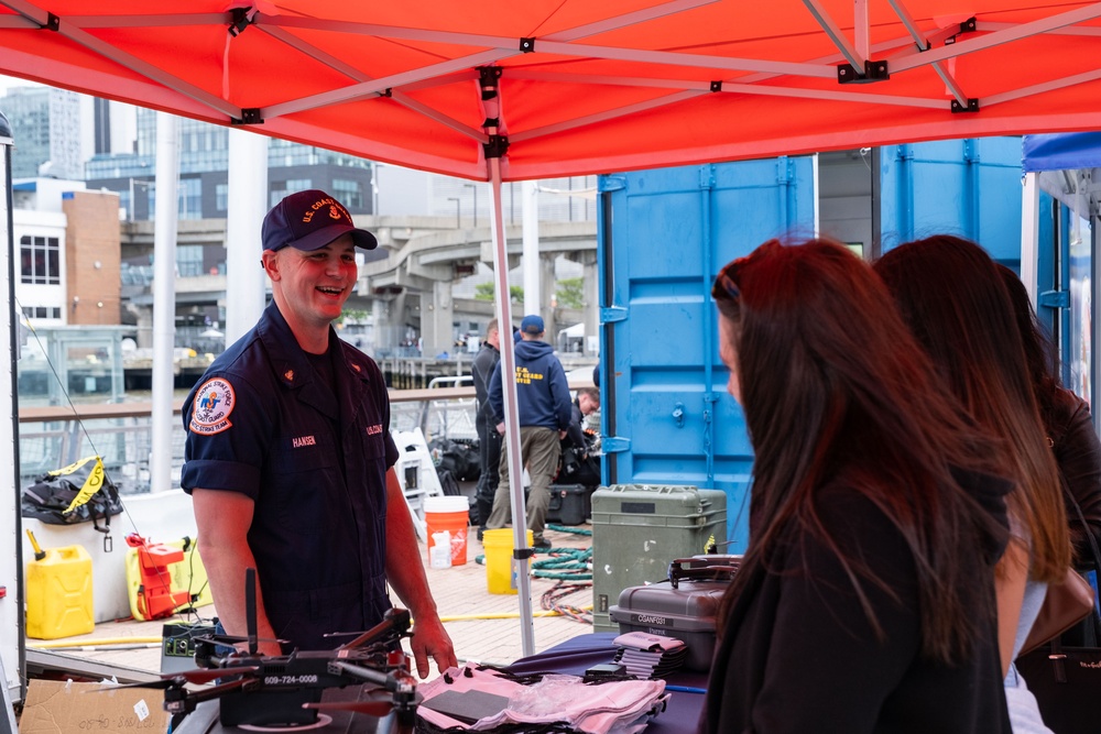 Coast Guard Recruiters, Atlantic Strike Team, and Divers Engage with Public During Fleet Week New York 2025