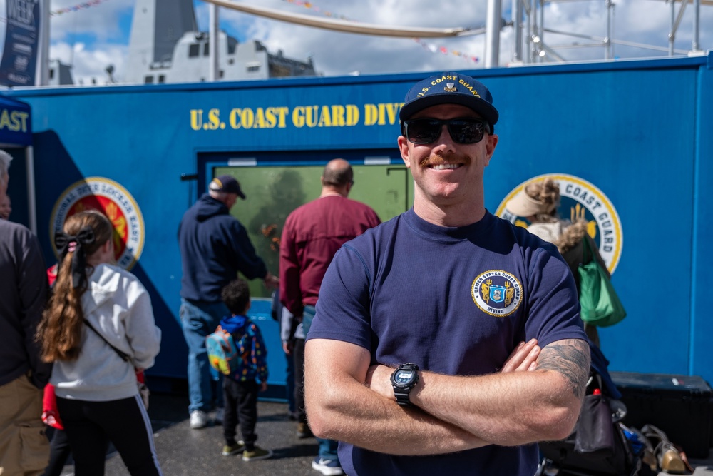 Coast Guard Recruiters, Atlantic Strike Team, and Divers Engage with Public During Fleet Week New York 2025