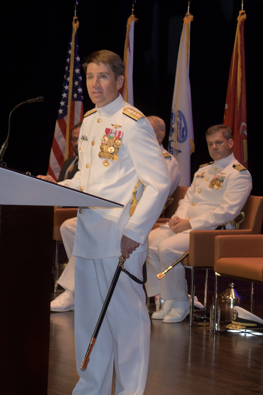 Capt. Robert Betts Assumes Command of NAWCTSD, Capt. Jerin “Tim” James Retires