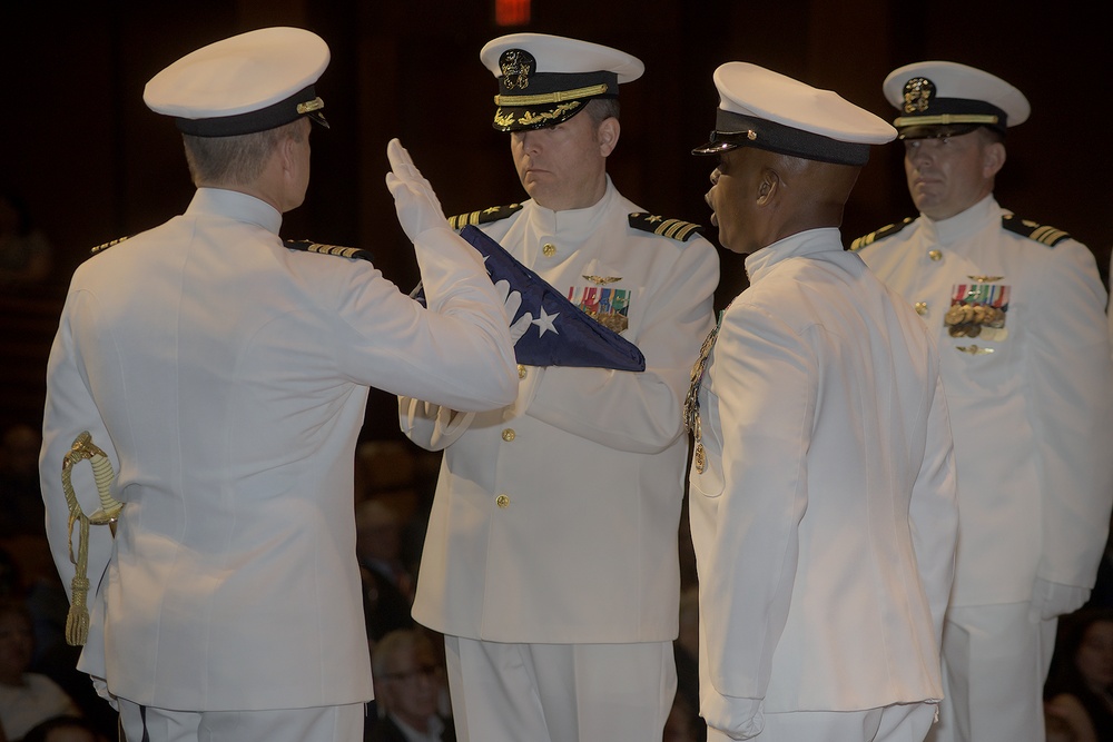 Capt. Robert Betts Assumes Command of NAWCTSD, Capt. Jerin “Tim” James Retires
