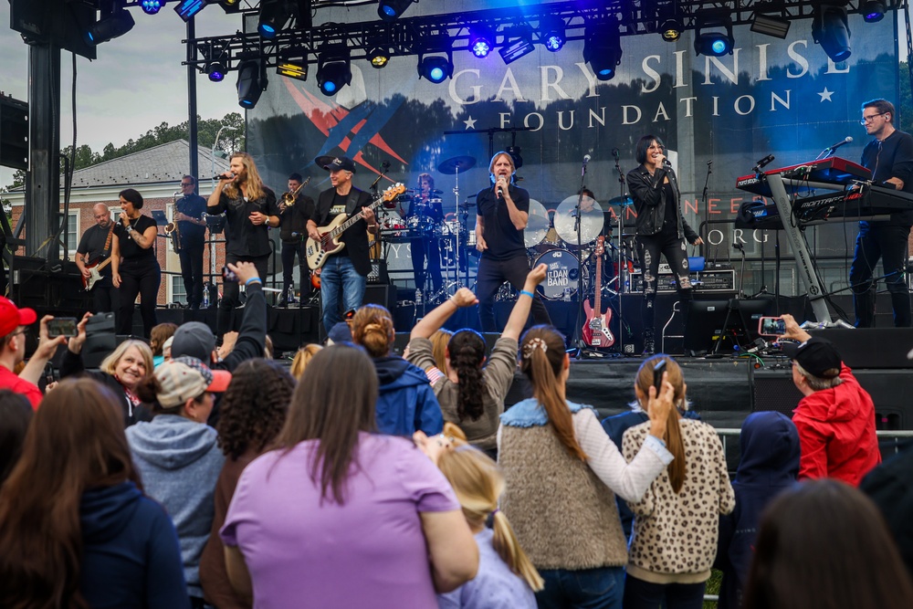 Lt. Dan Band Performs on Marine Corps Base Quantico