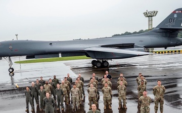 Making history and logging hours: B-1B pilot reaches 5,000 flying hours