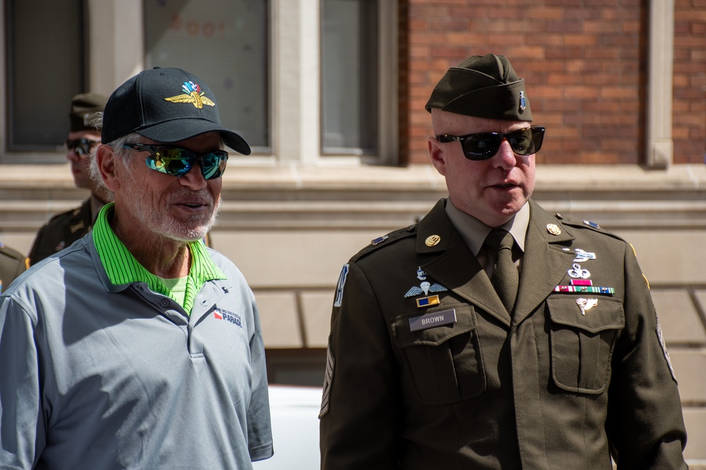 SMA, Indiana National Guard Command Staff participate in 500 Festival Parade breakfast and parade