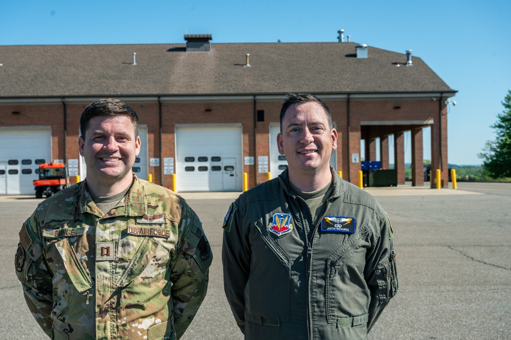 728th &quot;Demons&quot; Work With 103rd ACS to Increase Air Control Capabilities