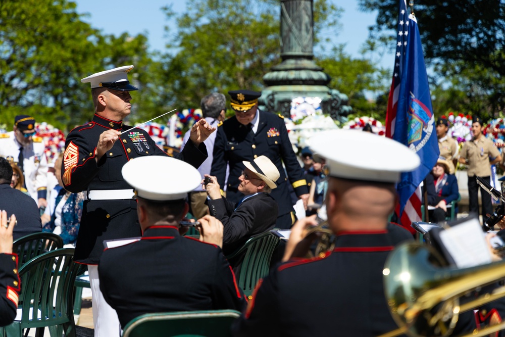Fleet Week New York 2025: Memorial Day Ceremony at the Soldiers and Sailors Monument