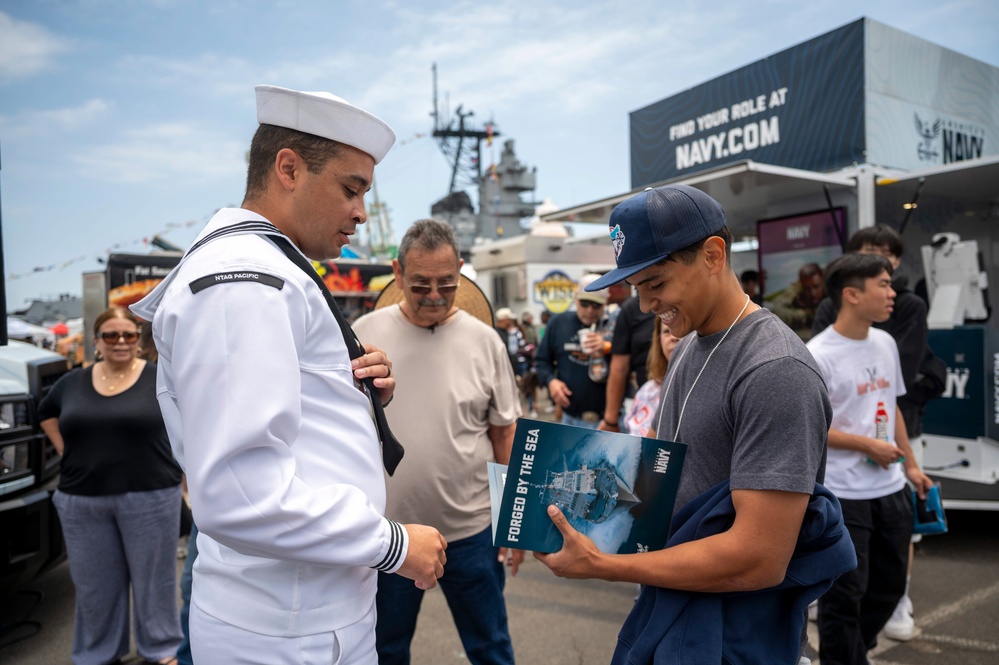Recruiters arrive at Fleet Week L.A.