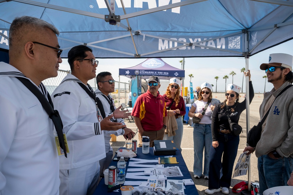 Recruiters arrive at Fleet Week L.A.