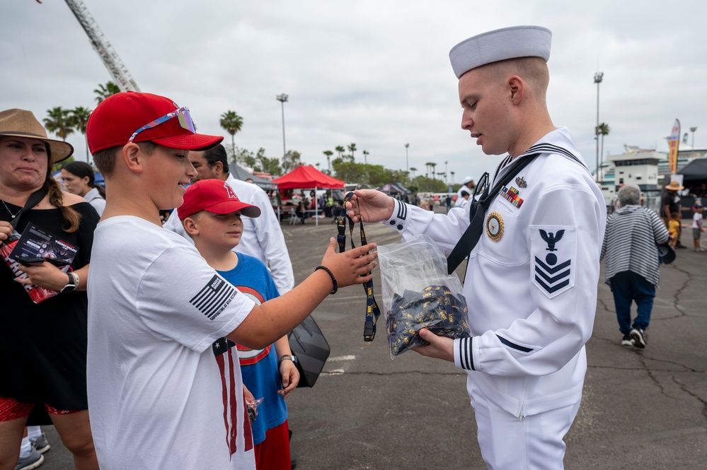 Recruiters arrive at Fleet Week L.A.