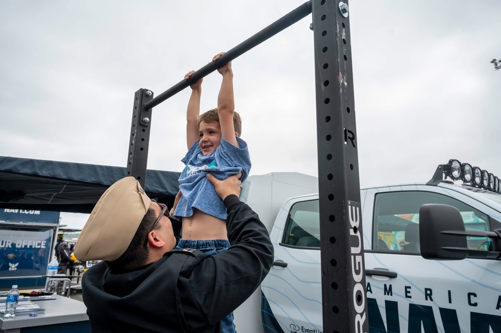Recruiters arrive at Fleet Week L.A.