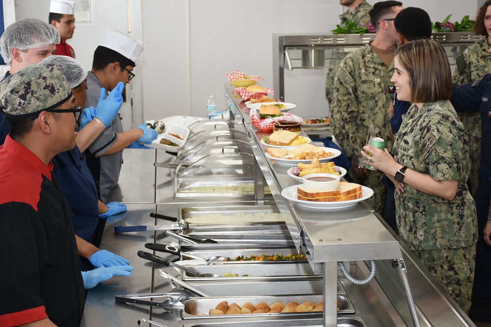 Navy Food Management Team Hosts Watch Captain Seminar