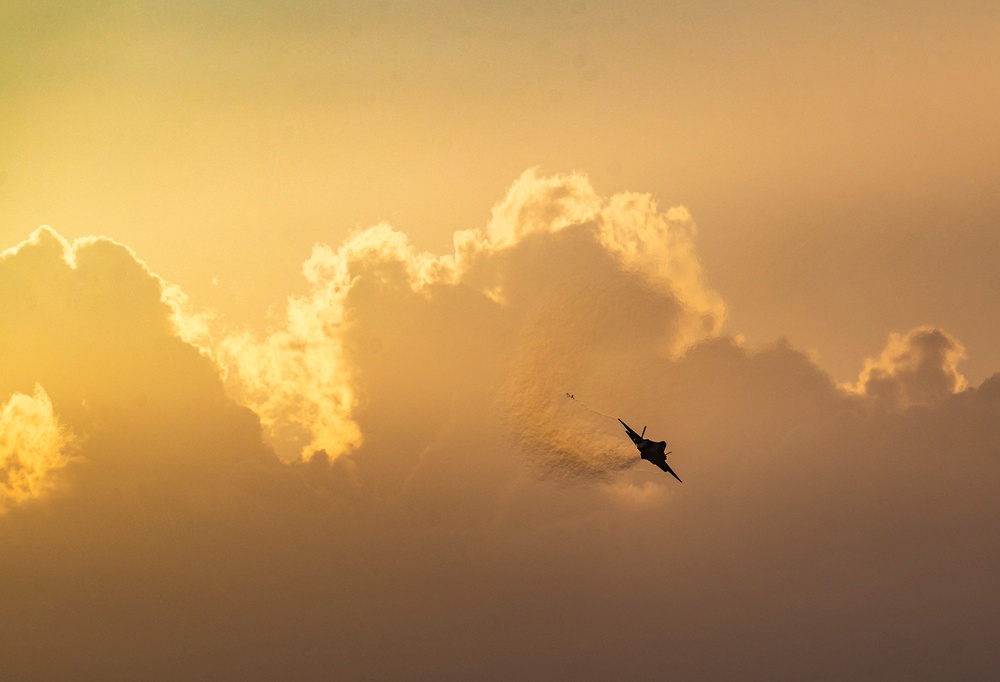 F-35 Lightning II Demo Team at Sun N Fun