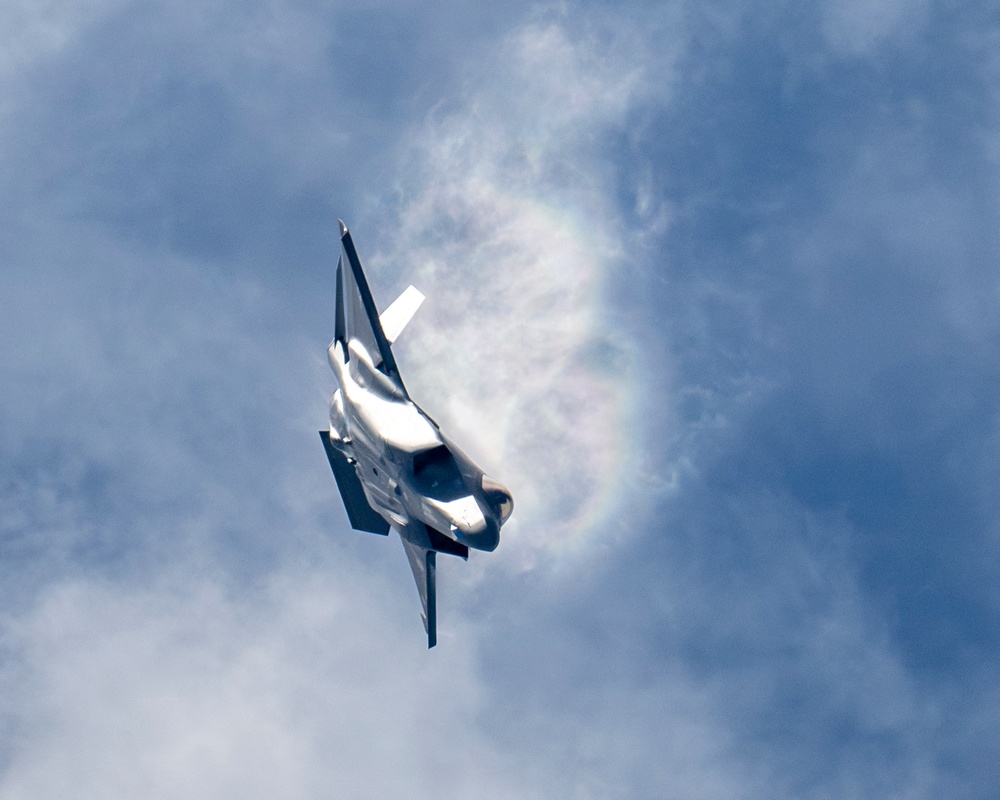 F-35 Lightning II Demo Team at Sun N Fun