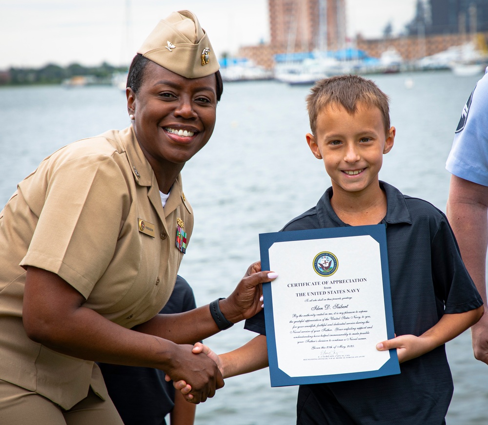 Naval Medical Forces Atlantic Personnel Specialist Selected for Advancement to Master Chief Reenlists