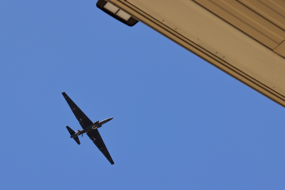U-2 Dragon Lady flies over Beale AFB