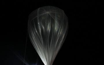 Soldiers Experiment with High Altitude Balloons