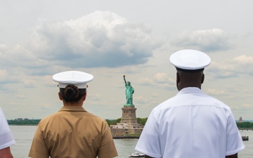 USS New York Departs Fleet Week NYC