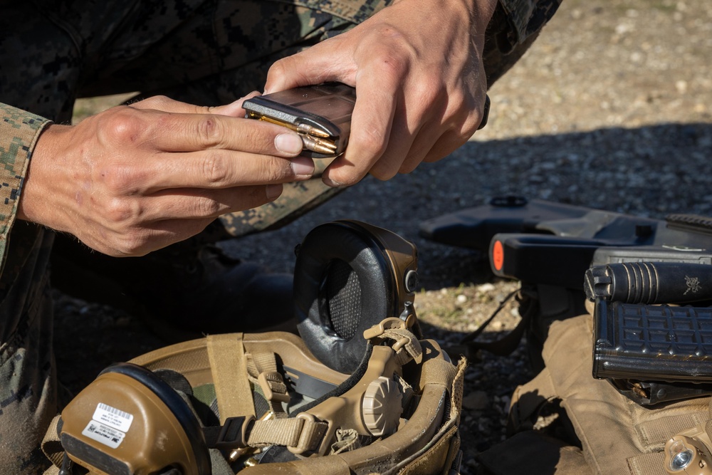 U.S. Marines, Australians compete in physical fitness test, EF88 live-fire range during Coral-Balmoral Cup