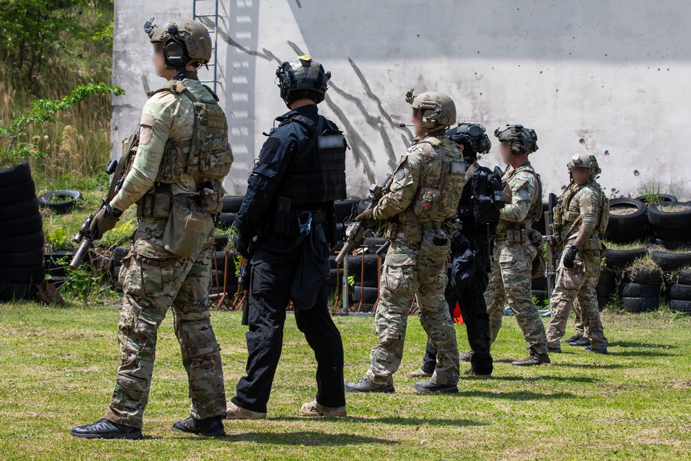 U.S., ROK special operations personnel enhance counter gray zone burden sharing through routine training