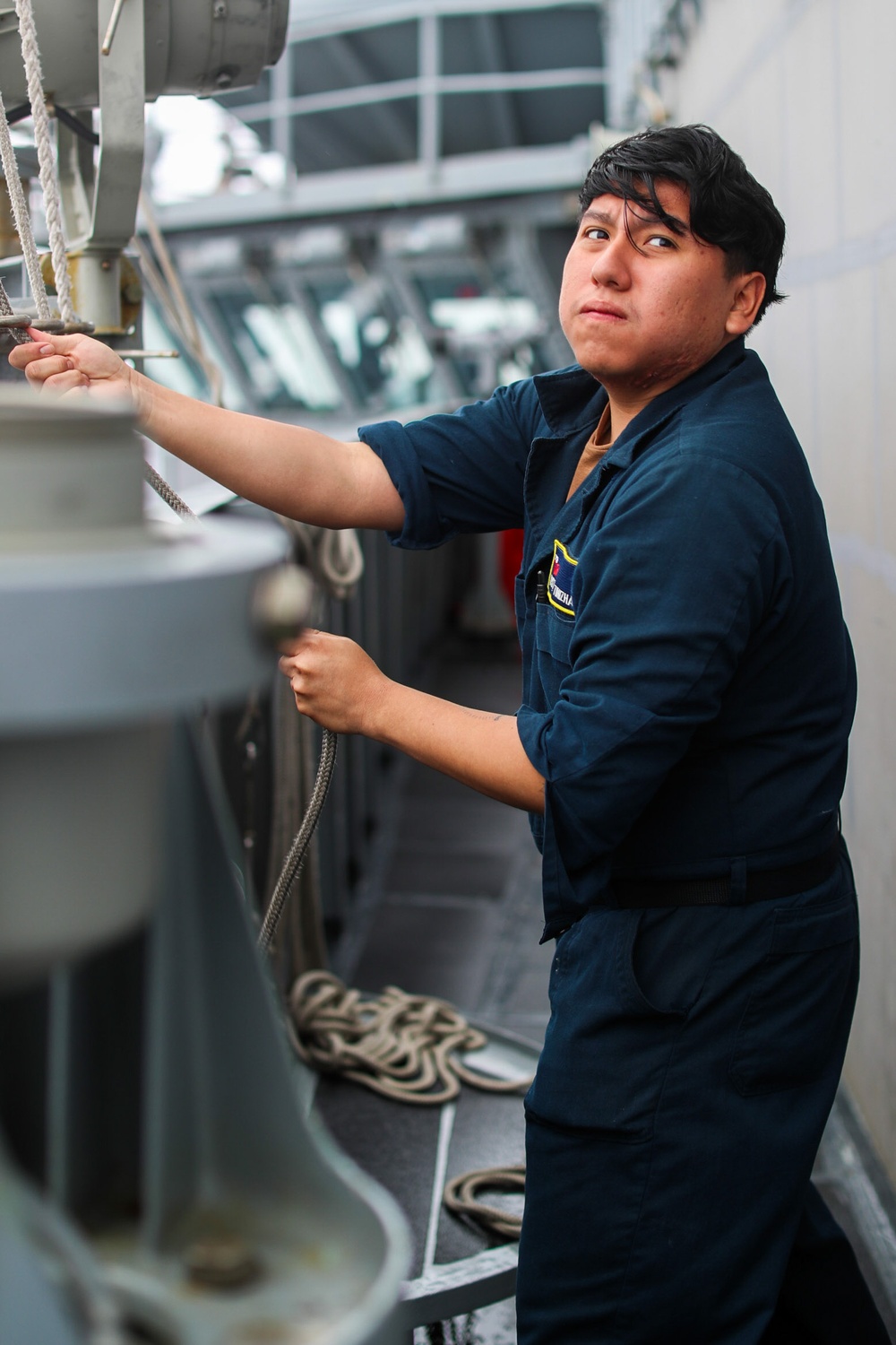 George Washington conducts fueling-at-sea