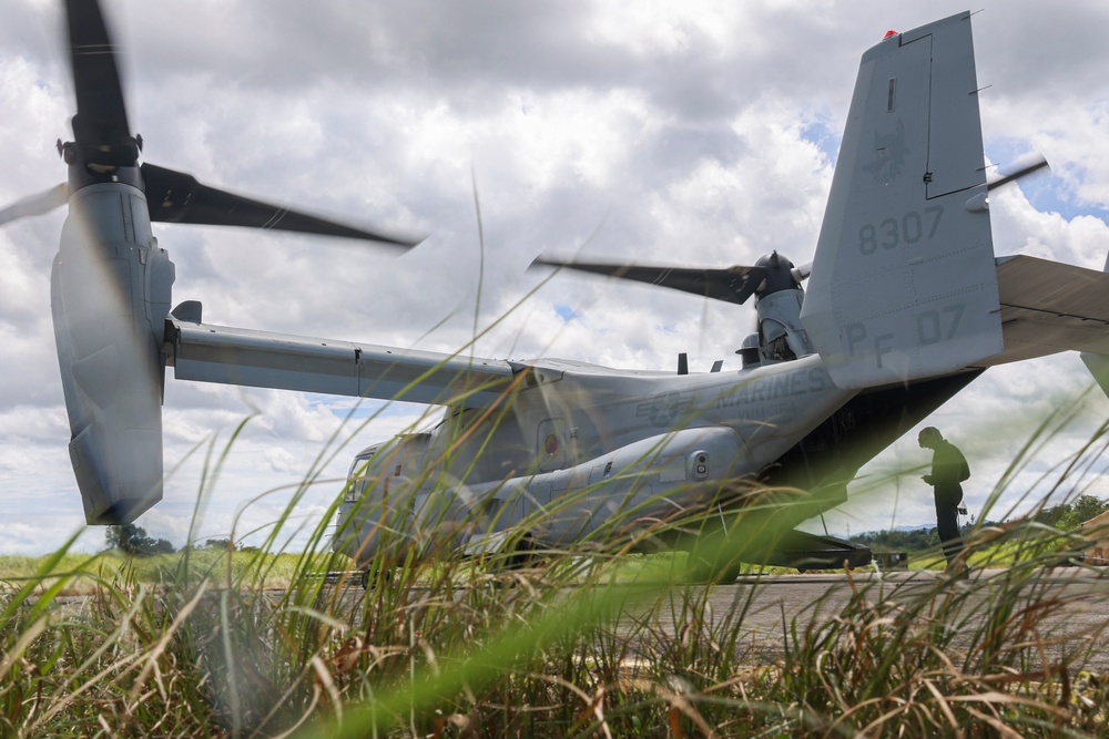KAMANDAG 9: 3d LCT inserts into Babuyan Islands for MKTSO