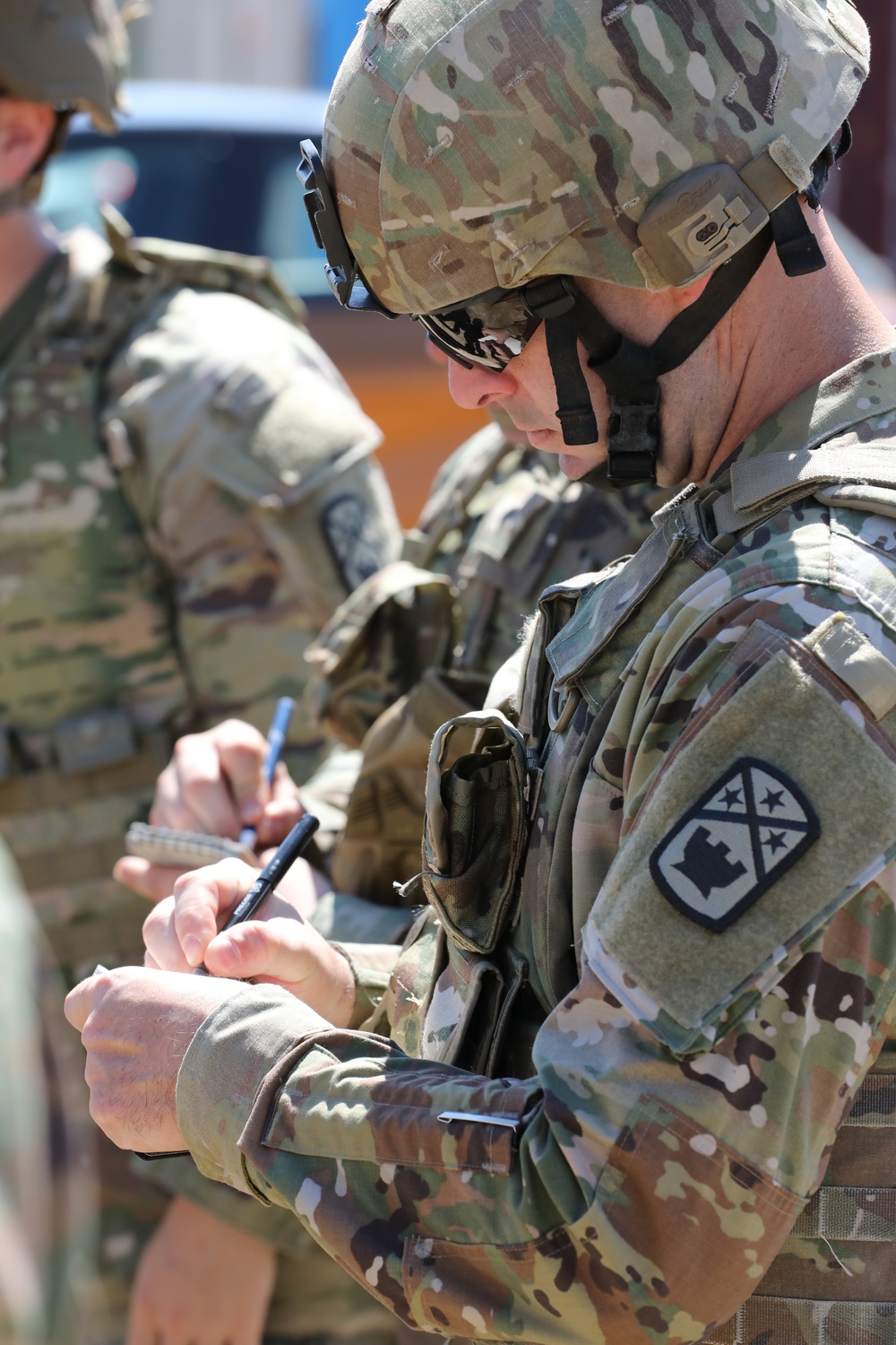 Taking Notes, Staying Ready