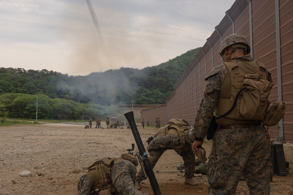 Activated Reserve Marines Conduct a Mortar Range during Korea Viper 25.4
