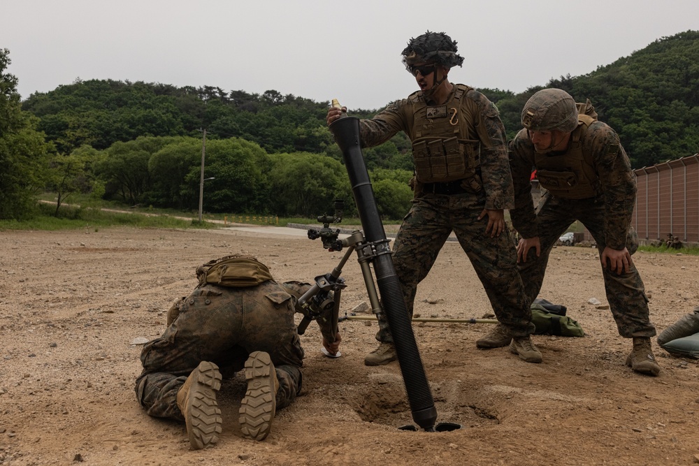 Activated Reserve Marines Conduct a Mortar Range during Korea Viper 25.4