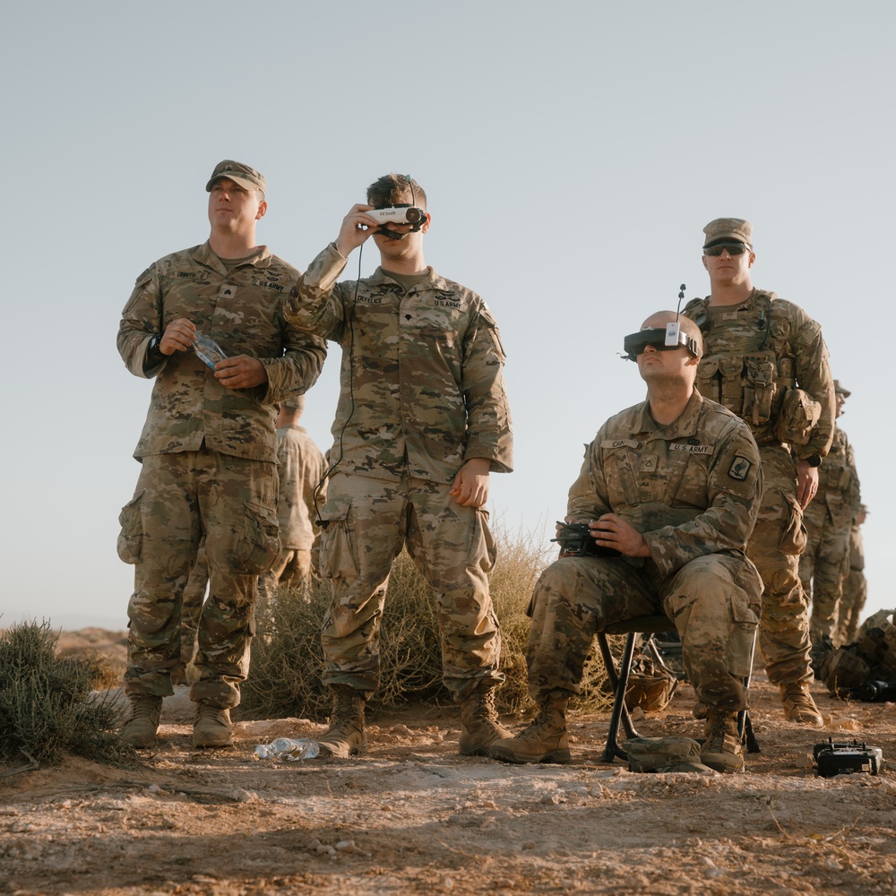 US combat engineers operate FPV drones in Tunisia