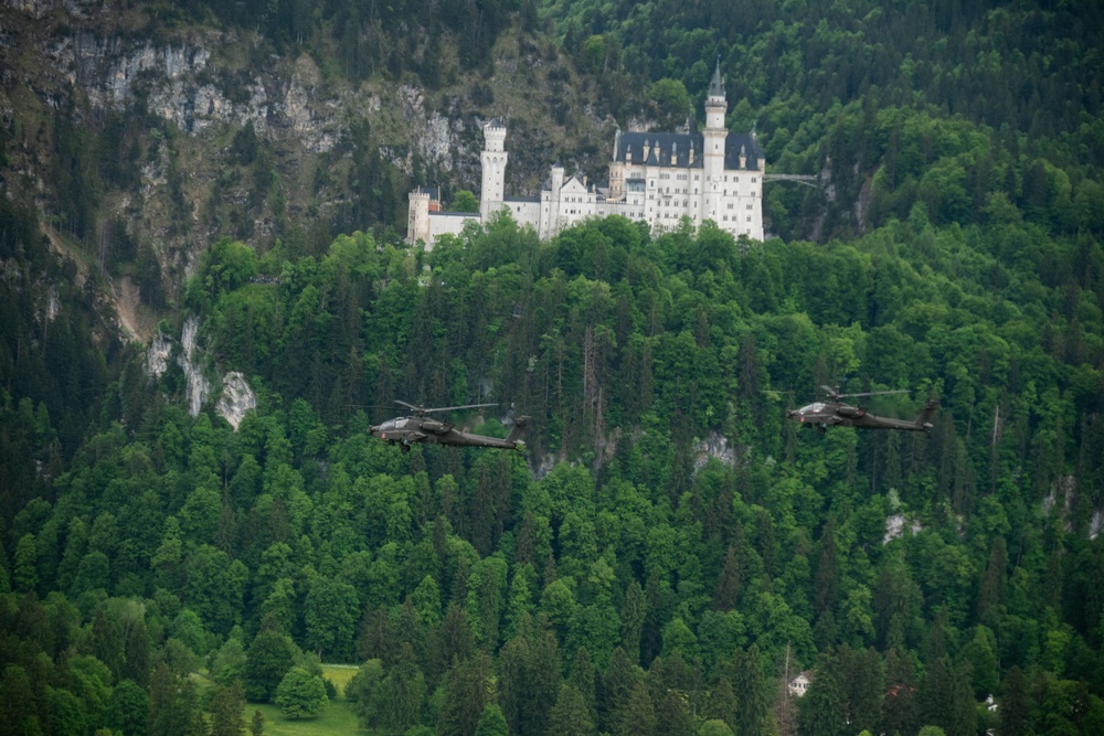 12th CAB honors its brigade commander with a final flight