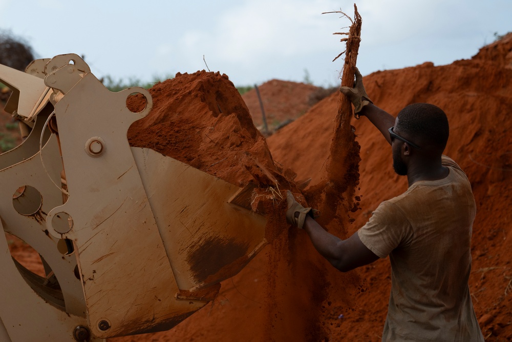 Securing the front: CJTF-HOA engineers enhance security in Kismayo, Somalia