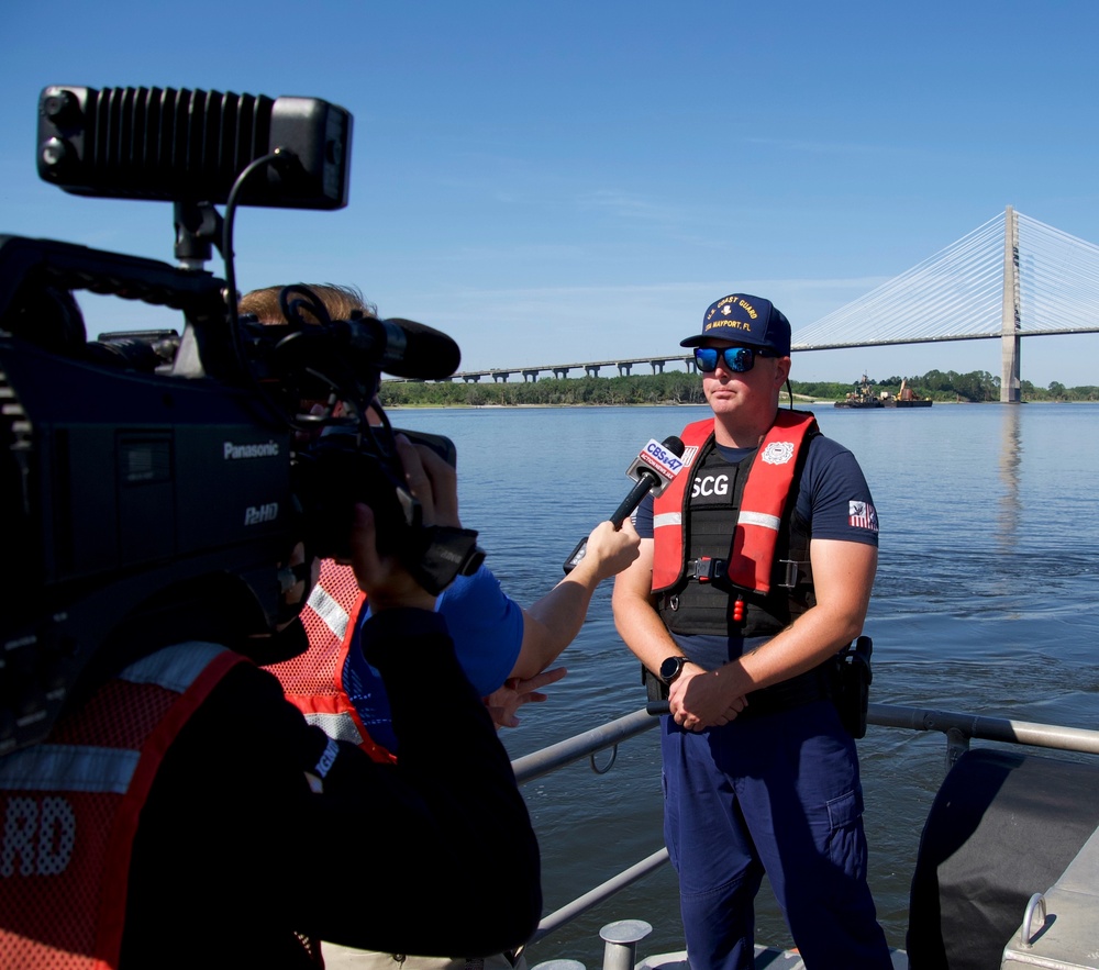Coast Guard shares boating safety tips ahead of Memorial Day weekend