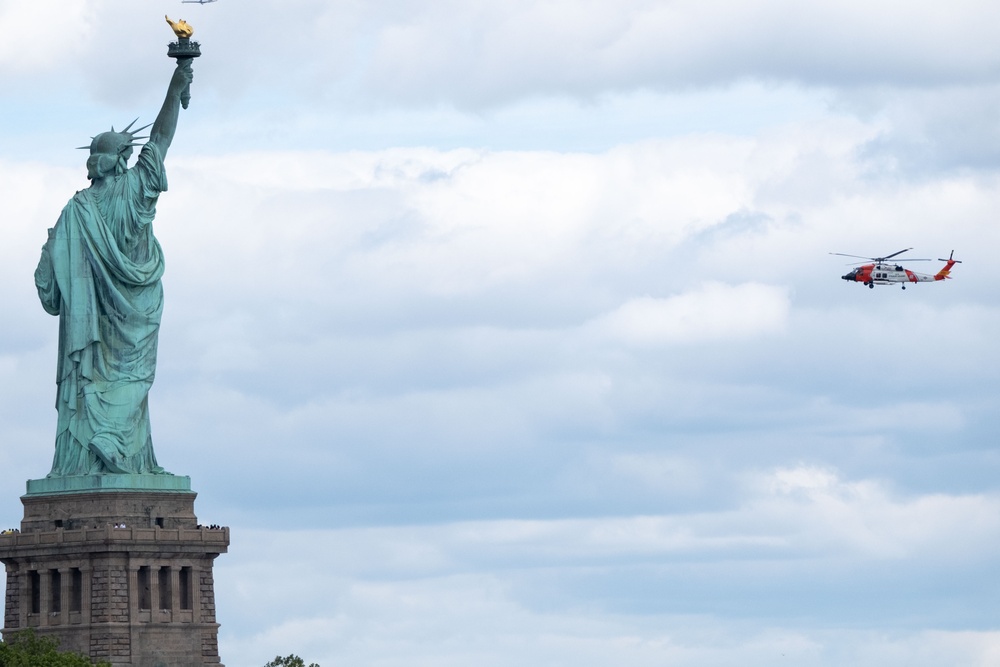 U.S. Coast Guard Air Station Cape Cod MH-60 Jayhawk conducts a search and rescue demonstration during Fleet Week NYC.