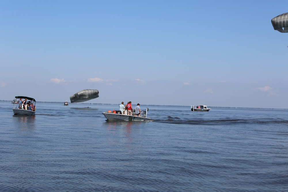 Army paratroopers conduct water jump into Lake Okeechobee