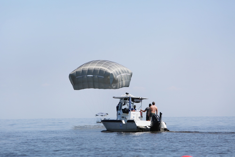 Army paratroopers conduct water jump into Lake Okeechobee
