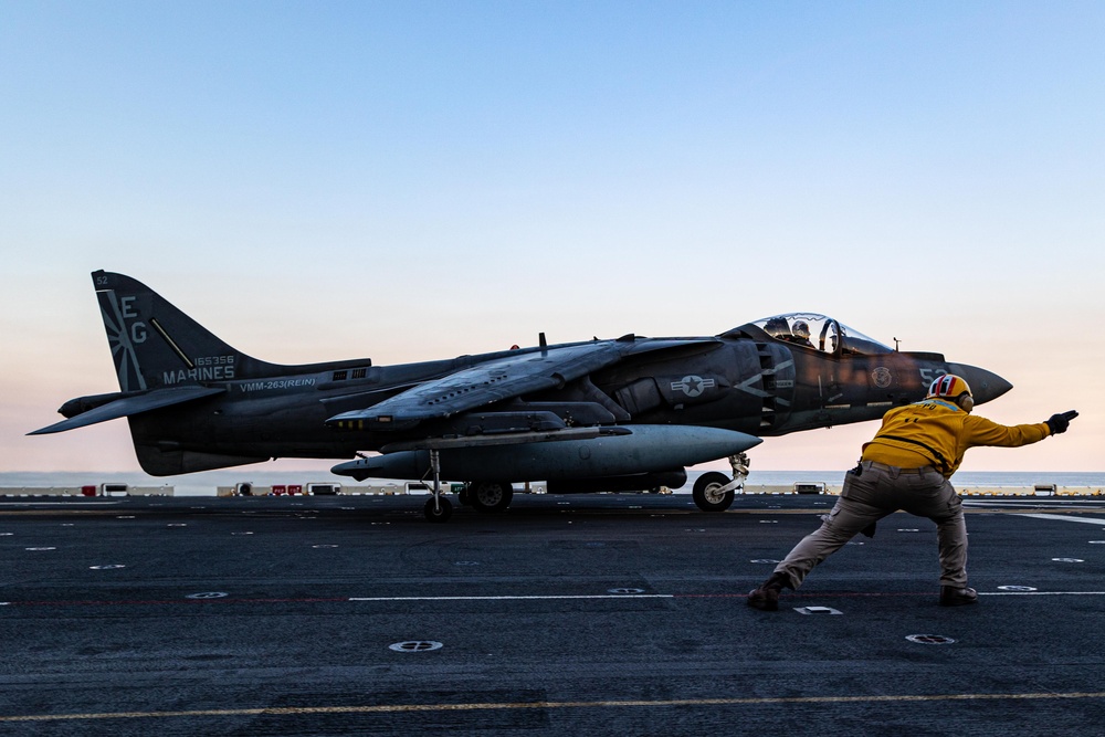22nd MEU | Harrier Flight Ops Aboard USS Iwo Jima