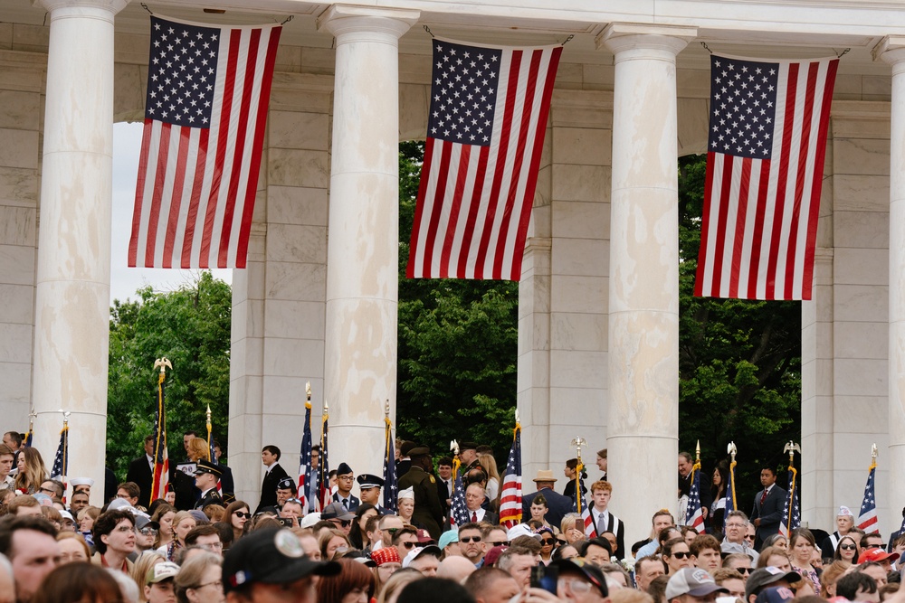 &quot;The President's Own&quot; U.S. Marine Band plays at the 157th National Memorial Day Observance