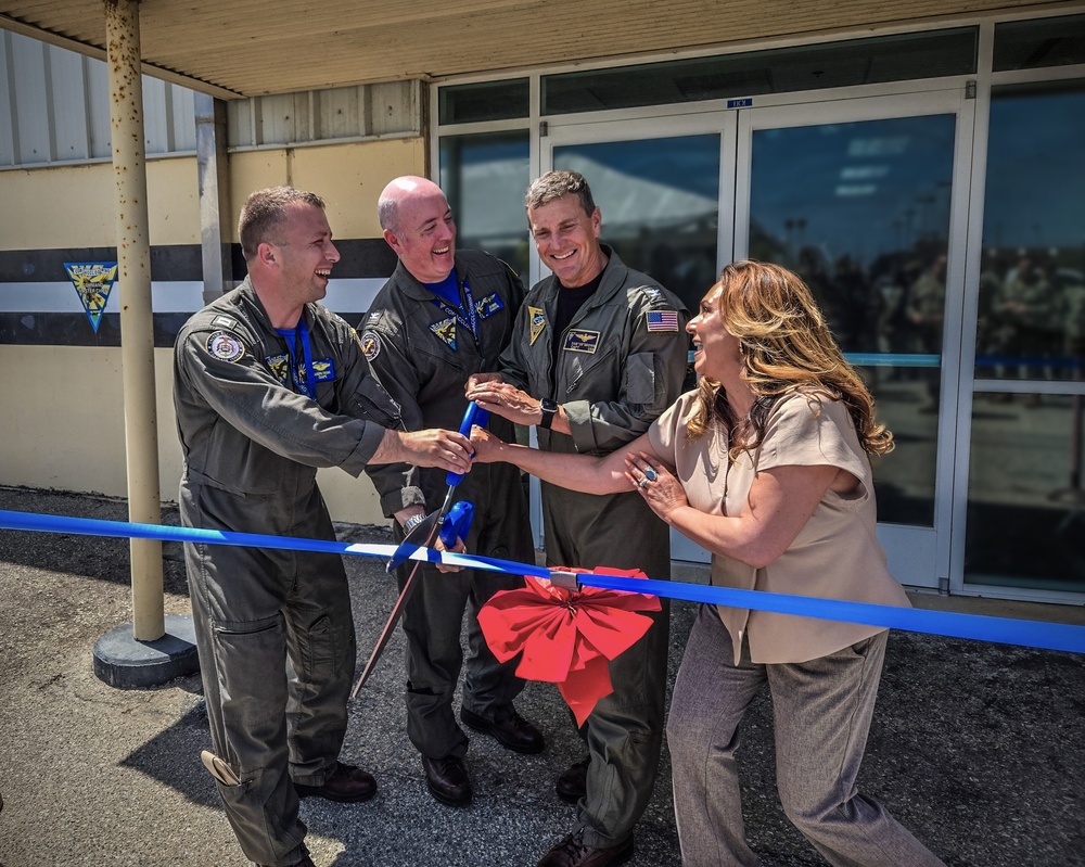 Flight Line Resiliency Center to provide Sailors with Readiness services at the workplace